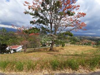 SE VENDE HERMOSO LOTE, EN CONDOMINIO HACIENDA NATURA