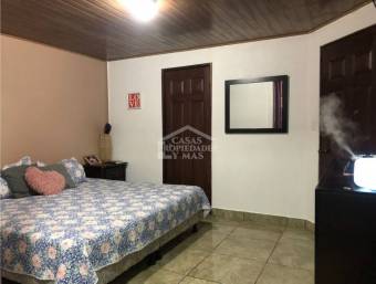 En venta casa de una planta ubicada en San Miguel de Naranjo