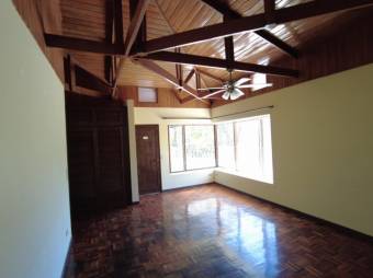 MLS-23-2338 VENTA CASA CIUDAD COLON SAN JOSE 