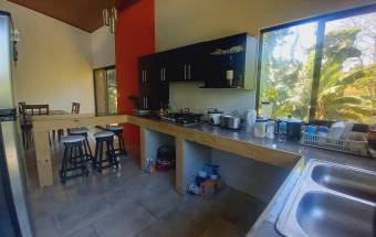 Casa en Venta en Mora, San José. RAH 23-2334