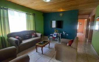 Casa en Venta en Mora, San José. RAH 23-2334