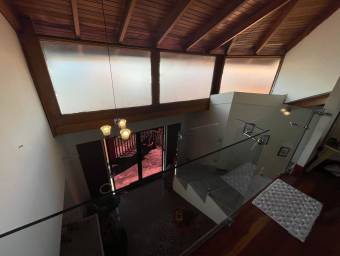 Casa en Venta en Barva, Heredia. RAH 23-1801