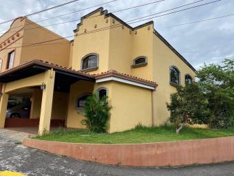 Casa en Venta en San Francisco de Heredia MLS #23-1032 CL