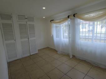 MLS-23-1448 VENTA CASA MONTES DE OCA SAN JOSE 