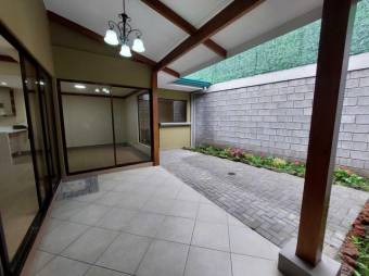 MLS-23-1112 VENTA CASA BARVA HEREDIA