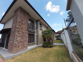 SE VENDE CASA, CURRIDABAT, ALTAMONTE