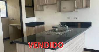 Alquiler apartamento en condominio con piscina en Alajuela