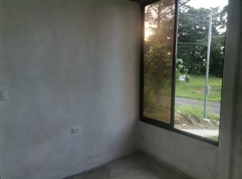 EN VENTA BELLA CASA, EN URBANISMO PRIVADO. MUY CÓMODA Y SEGURA.   CG #23-2378.