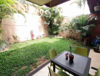 Casa en Venta en San Francisco de Heredia MLS #23-535 CL