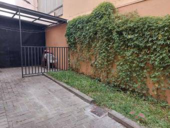 Casa en Venta en San Sebastián, San José. RAH 23-804