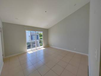 Casa en Venta en Santa Ana, San José. RAH 22-1182