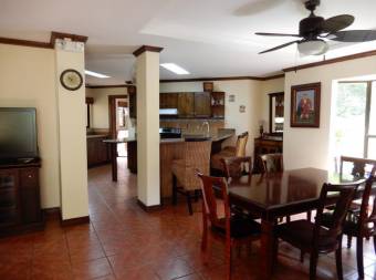 Casa en Venta en Belén, Heredia. RAH 23-2462