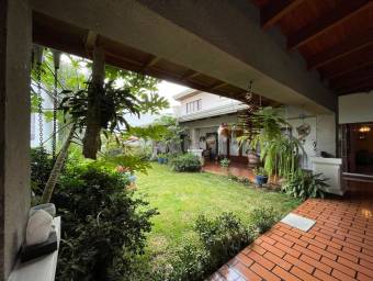Casa en Venta en Alajuela. RAH 23-595