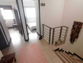 Casa en Venta en Guachipelin, Escazú MLS #23-1139 CL