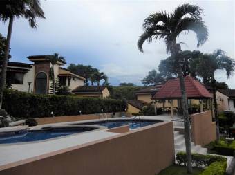 Casa en Venta en Belén, Heredia. RAH 23-2462