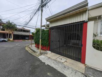 Casa en Venta en Desamparados, San José. RAH 23-2457