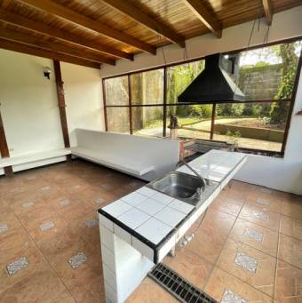 MLS-23-2312 VENTA CASA DESAMPARADOS ALAJUELA