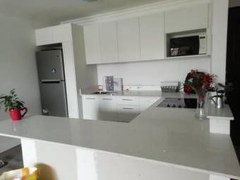 Apartamento en Alquiler en Santa Ana, San José. RAH 23-2554