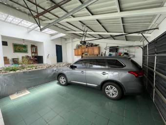 Casa en Venta en Escazú, San José. RAH 22-2638