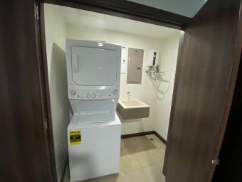 Apartamento en Alquiler en Merced, San José. RAH 23-2141