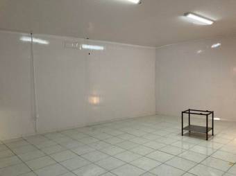 Se vende espaciosa casa con uso de piso mixto en Ulloa de Heredia 23-2139