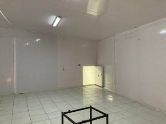 Se vende espaciosa casa con uso de piso mixto en Ulloa de Heredia 23-2139