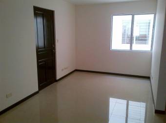 Apartamento de Oportunidad en San Pablo de Heredia 