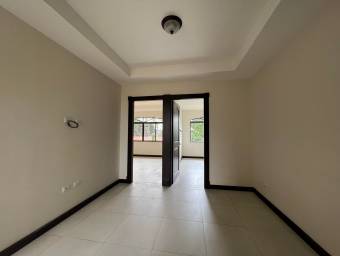 Casa en Venta en San Isidro, Heredia. RAH 23-1170