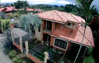 Casa en venta en San Isidro, Heredia. RAH 23-1619