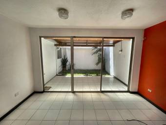 Casa de 175 m2 en Residencial Danzas de Sol, Curridabat