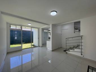 Casa en Venta en San Pablo, Heredia. RAH 23-397