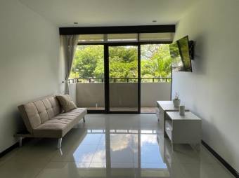 Se alquila hermoso apartamento con terraza y piscina en Santa Ana de San José 23-937