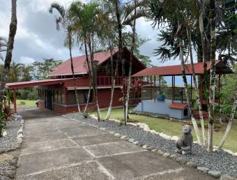 For sale beautiful property in Alto Varas, Turrialba, Cartago.