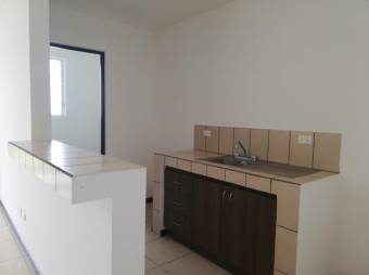 Se vende espaciosa casa con gran patio en San Antonio de Alajuela 23-2638