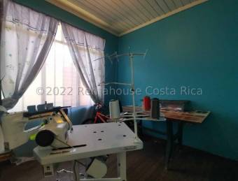 Casa en Venta en Alajuela. RAH 23-1608