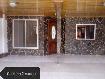 Se vende espaciosa casa en San Pablo de Barva 22-317