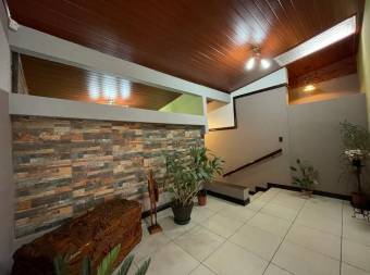 Casa en Venta en San José MLS #23-609 CL