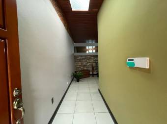 Casa en Venta en San José MLS #23-609 CL