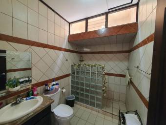 Casa en Venta en Alajuela. RAH 23-1320