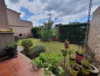 Casa en Venta en Alajuela. RAH 23-1320