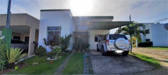 Casa en Venta en Turrúcares, Alajuela RAH 23-2711