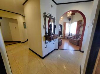 MLS-24-1308 VENTA CASA SAN ISIDRO VASQUEZ CORONADO 