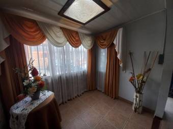 Se vende acogedora casa en Residencial de San Francisco 2 Ríos en San José 24-1188