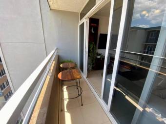 Se vende moderno y espacioso apartamento en condominio de San Rafael en Alajuela 24-1397