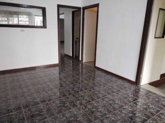 Se vende espaciosa casa con uso de suelo mixto en San francisco 2 Ríos de San José  24-875