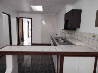 Se vende espaciosa casa con uso de suelo mixto en San francisco 2 Ríos de San José  24-875