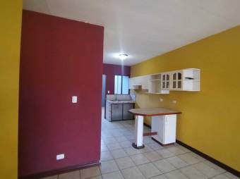 Se vende espaciosa casa con terraza en condominio de Coyol en Alajuela 24-1147