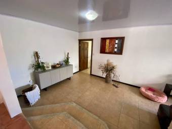 Venta de Casa en Desamparados, San José. RAH 24-1214