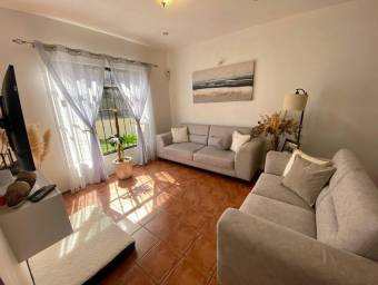 Venta de Casa en Desamparados, San José. RAH 24-1214