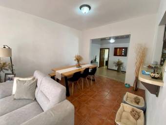 Venta de Casa en Desamparados, San José. RAH 24-1214